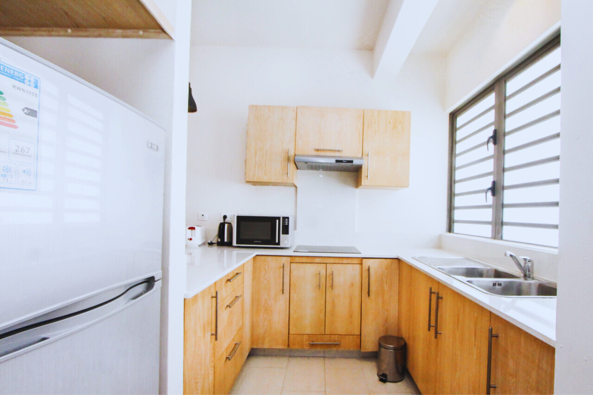 Nitzana Residences Three Bedroom Apartment kitchen