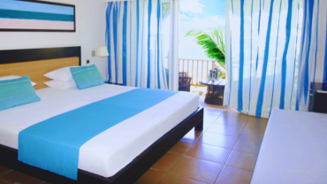 Pearle Beach Room